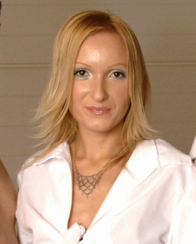 Angela Winter